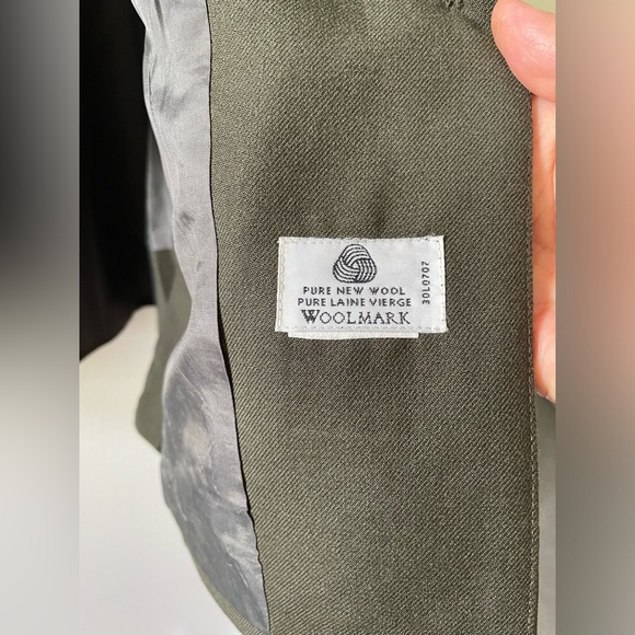 Vtg- Jones Ware Wool Woman suit Sz 6 - Picture 7 of 7